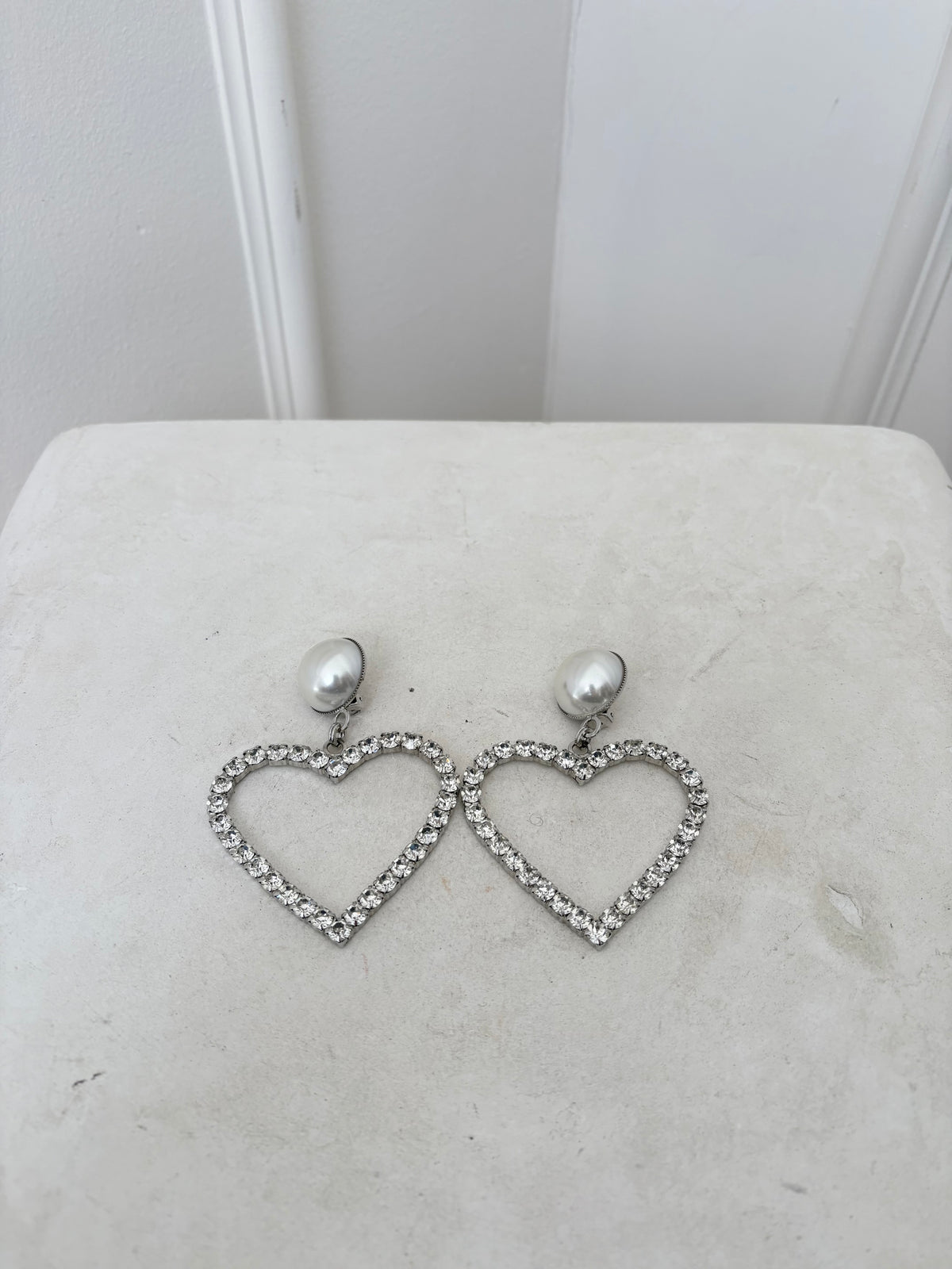 Alessandra Rich Silver Tone Crystal Heart Drop Clip On Earrings