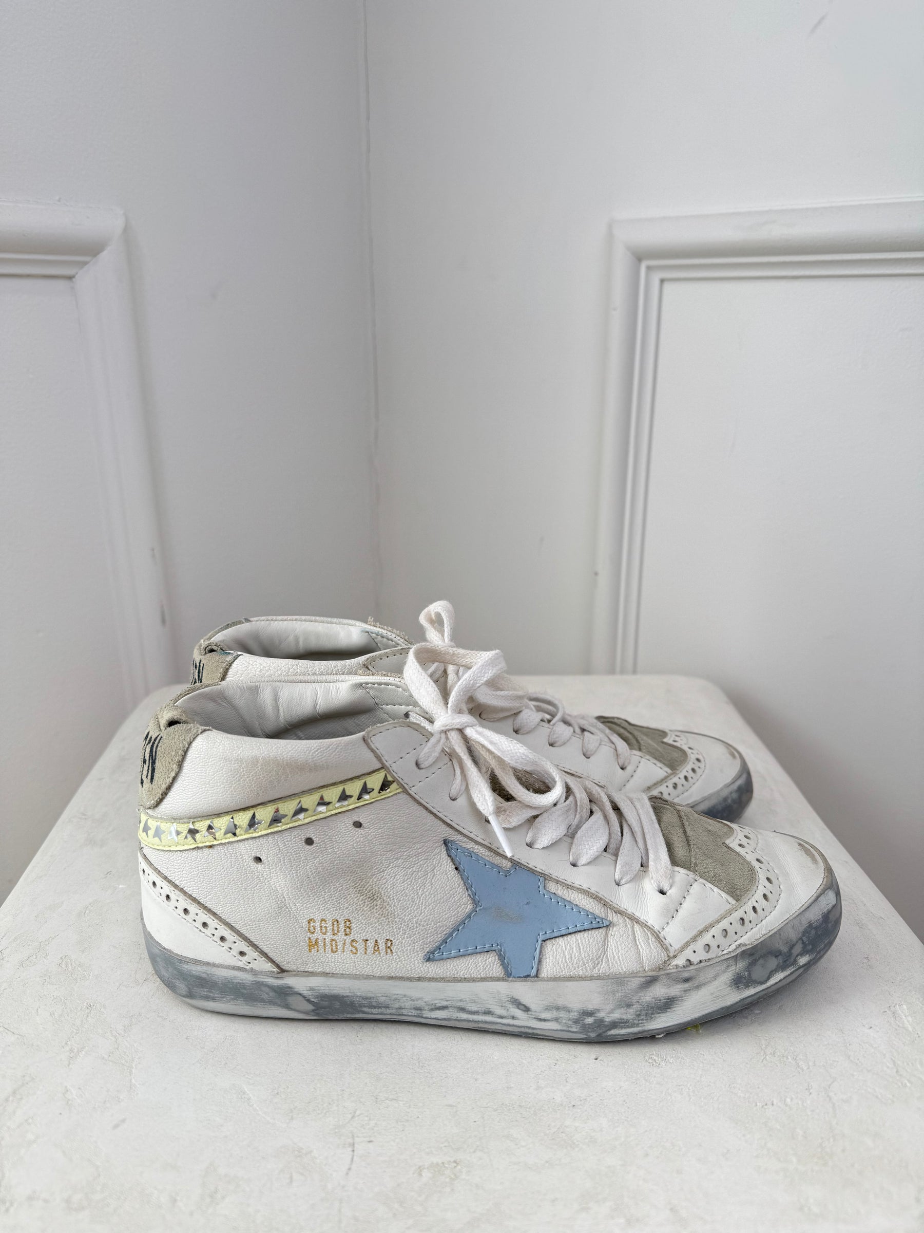 Golden Goose White Leather Mid Star Sneakers, 38
