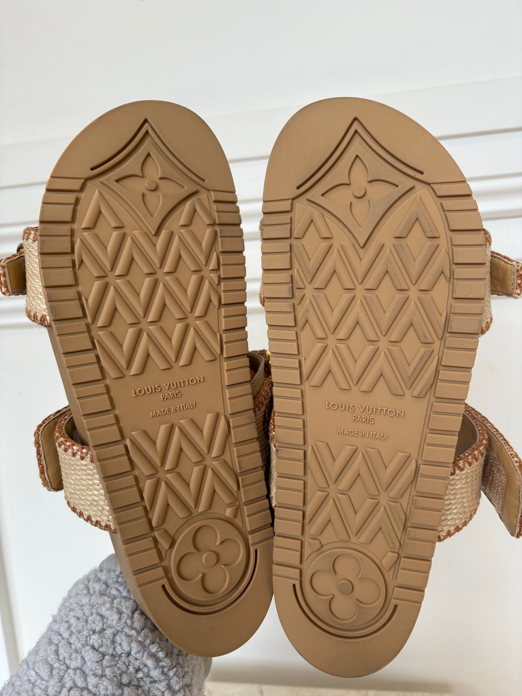 Louis Vuitton Bom Dia Comfort Mule, 39