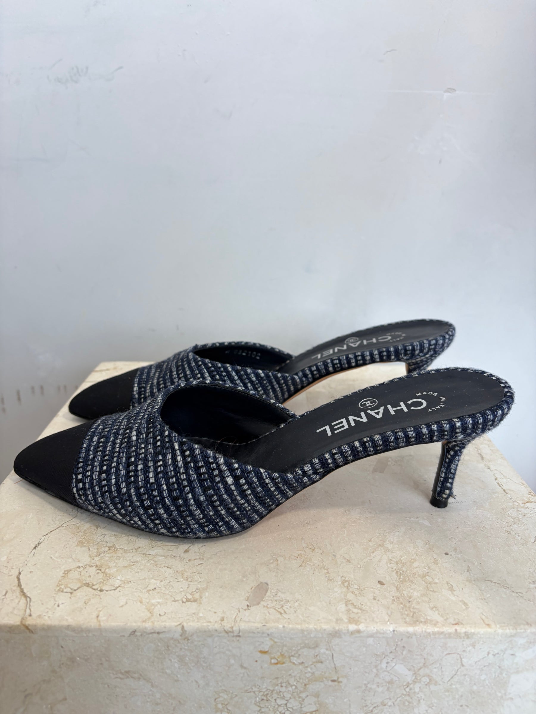 Chanel Navy Bouclé Tweed And Grosgrain Mules, 39C