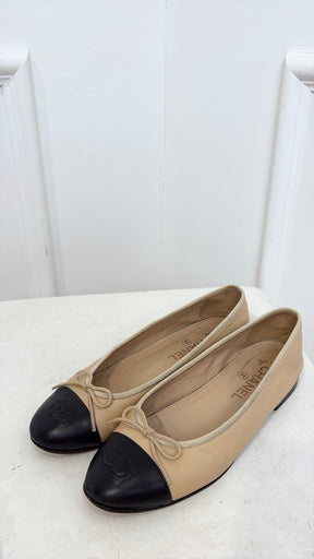Chanel Beige and Black Ballerinas, 38.5
