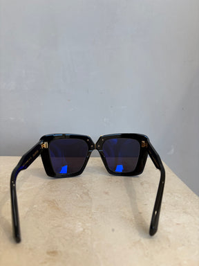 Valentino Garavani Black Overized Square V Logo Sunglasses