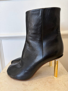 Ventements Black Leather Boots With Gold Tone Heel, 40