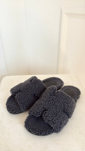 Hermes Izmir Shearling Slides Grey Men's Style, 41