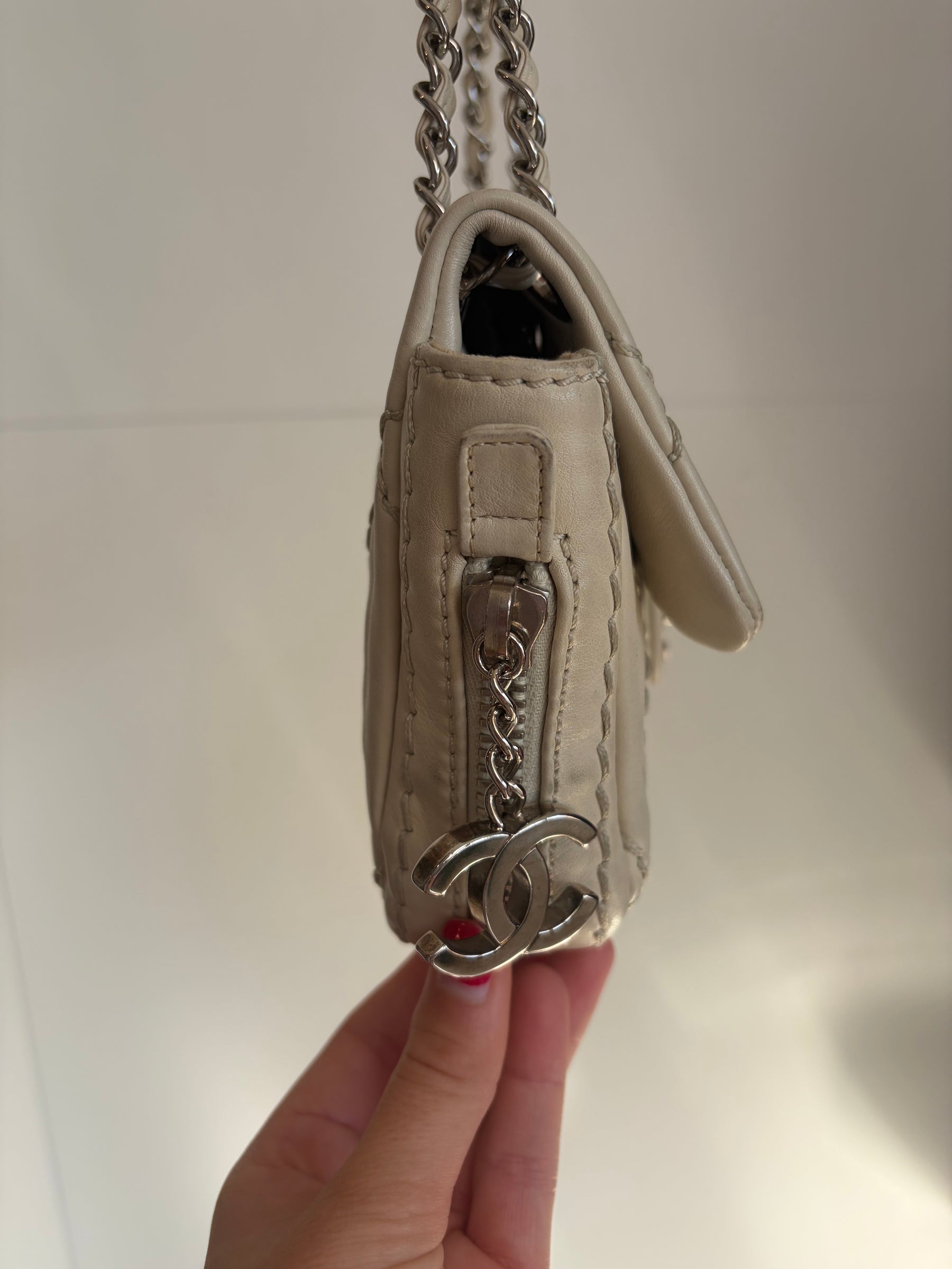 Chanel Cream Leather Ultimate Stitch Expandable Flap Bag