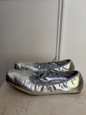 Reformation Silver Ballet Flats, 7.5 US