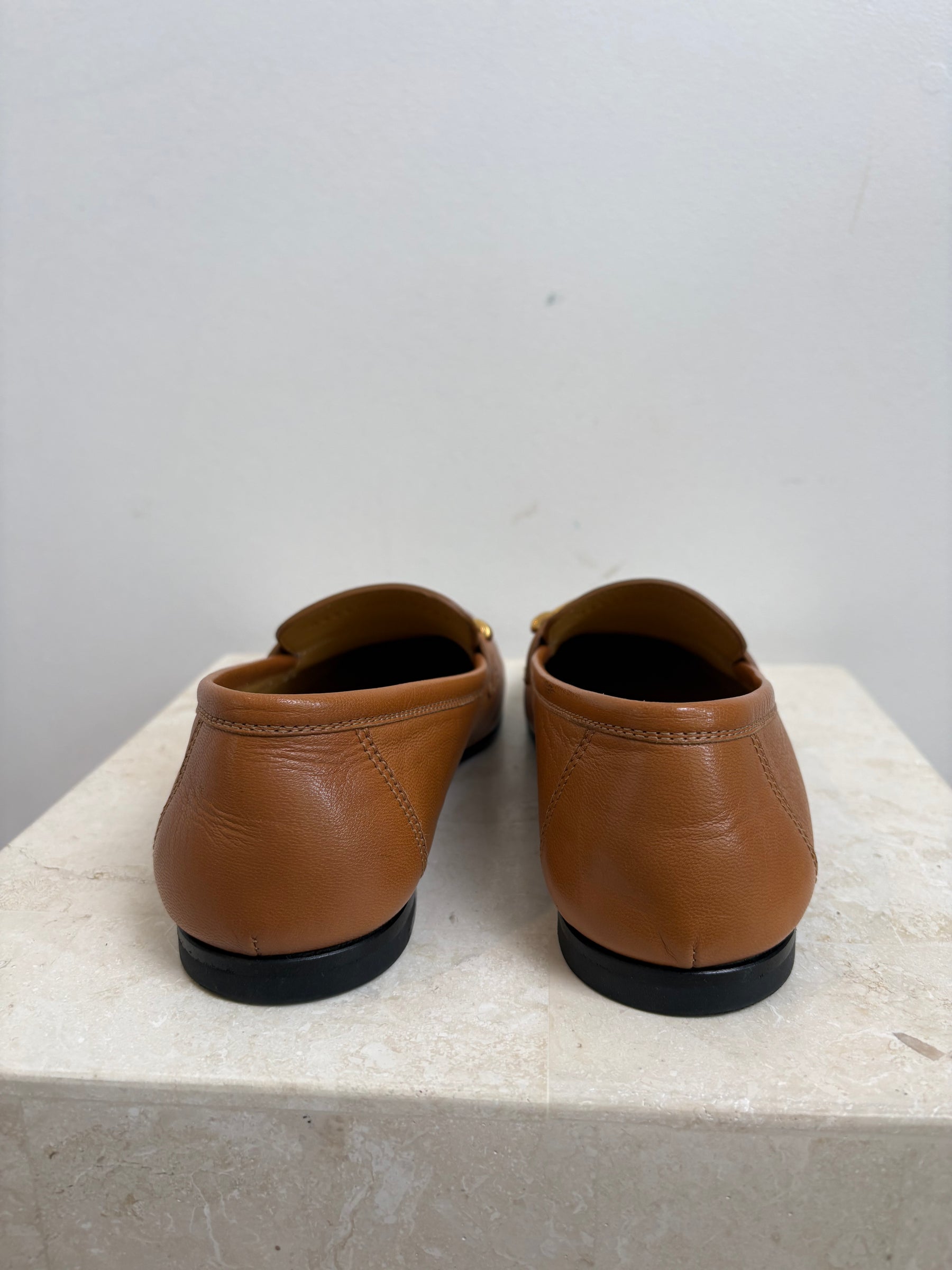 Hermes Colette Leather Flats In Tan, 37