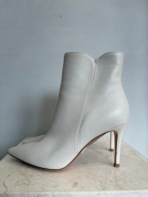 Gianvito Rossi Ivory Leather Pointed Ankle Boot, 36.5