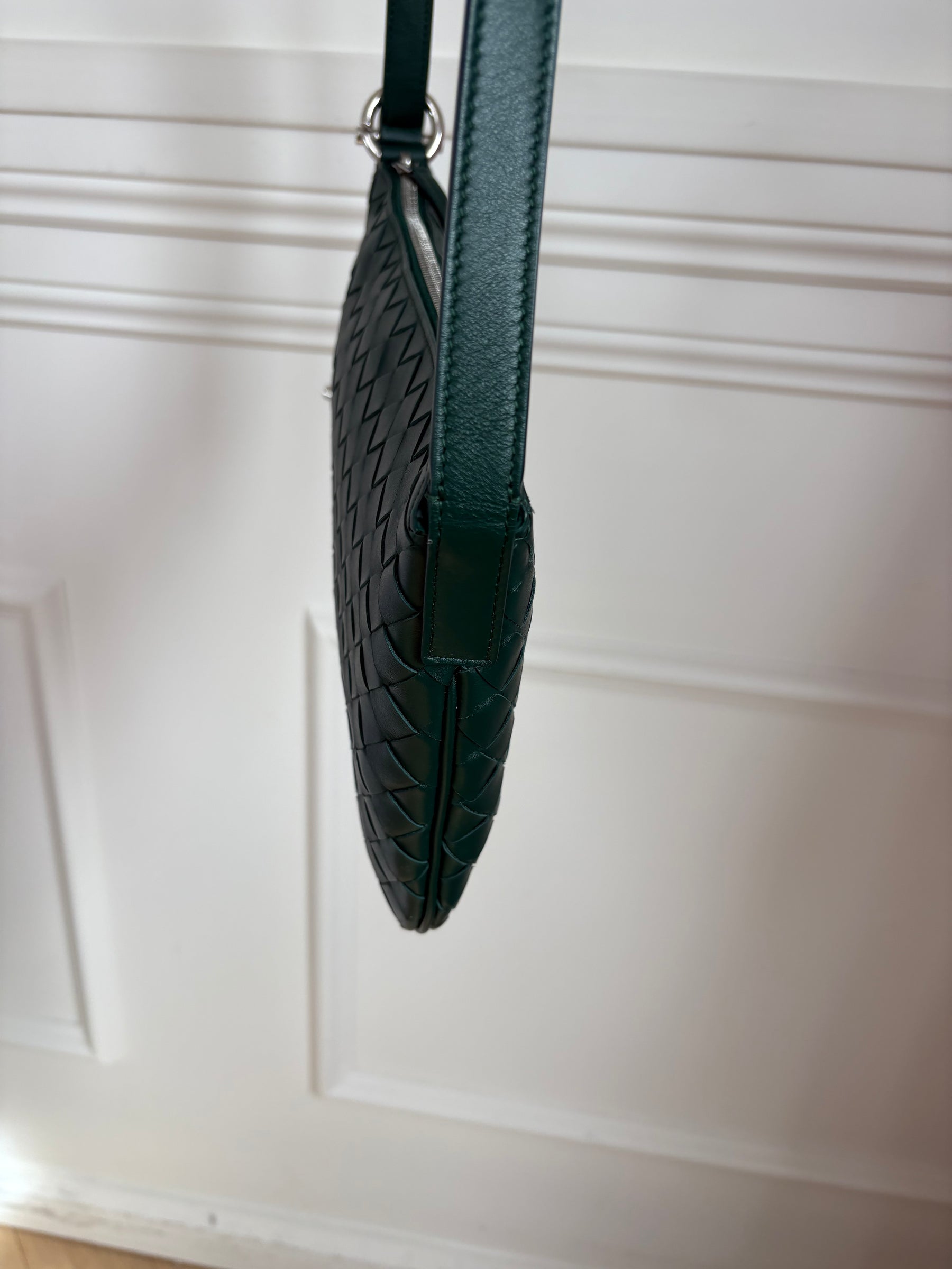 Bottega Veneta Green Intrecciato Leather Small Virgule Bag