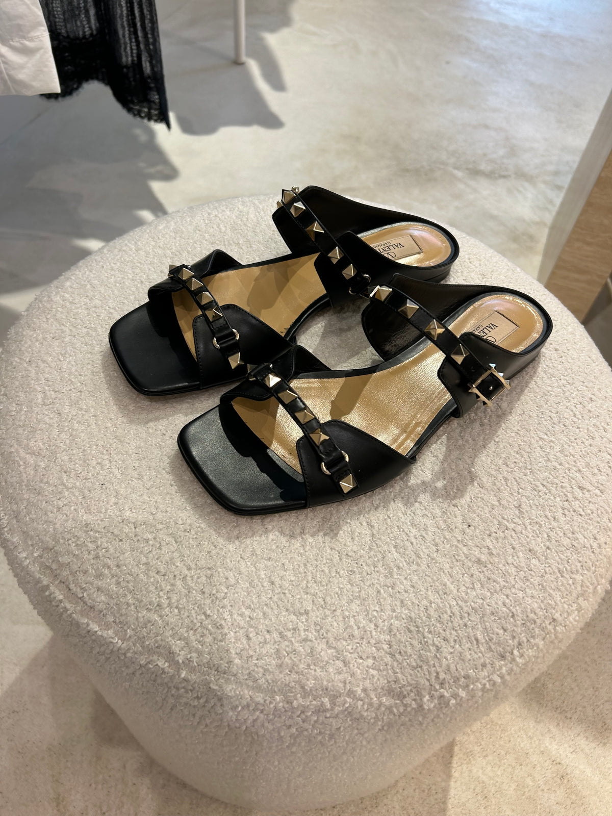 Valentino Garavani Rockstud Open Toe Sandals Black, 38 IT