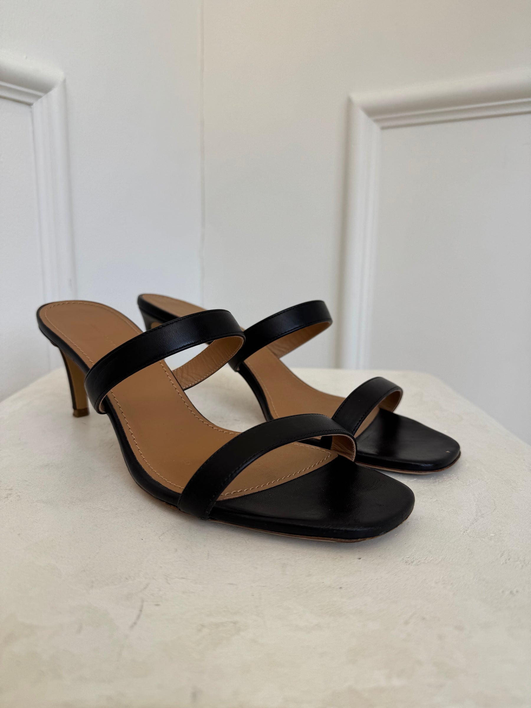 Mansur Gavriel Black Leather Strappy Heels, 41