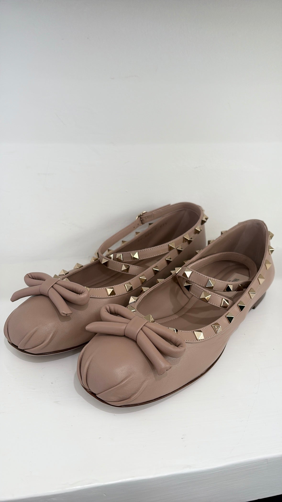 Valentino Garavani Rose Poudre Rockstud Ballerina Flats, 41.5