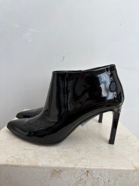 Gucci Black Patent Leather Pointed Ankle Boots, 37