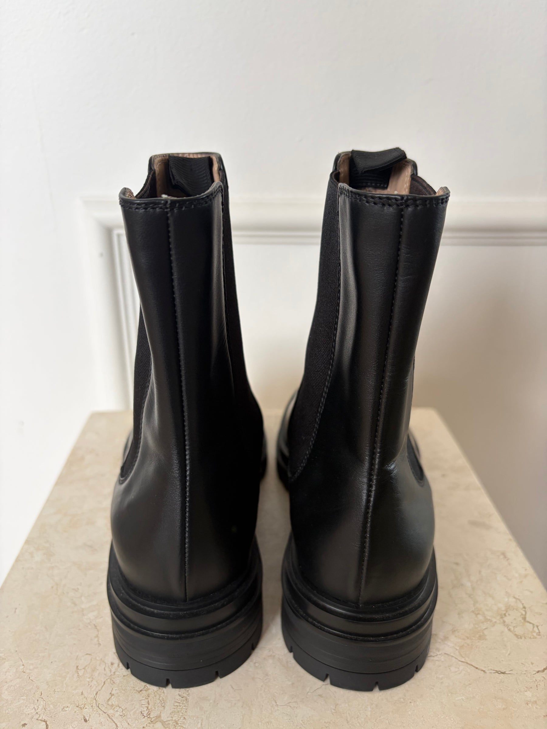 Gianvito Rossi Black Chelsea Boots, 37.5
