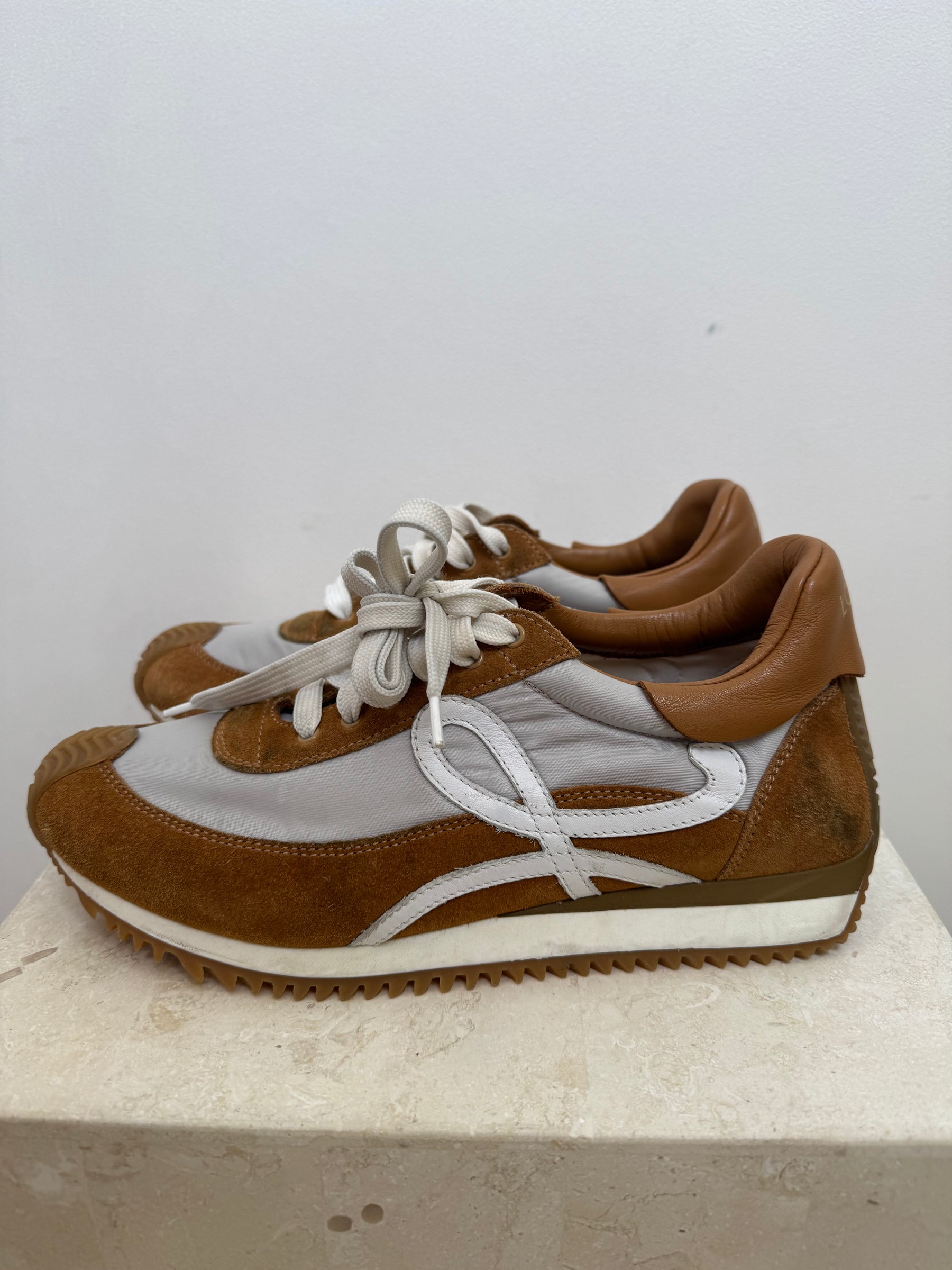 Loewe Tan Suede and Grey Nylon Flow Runner, 38