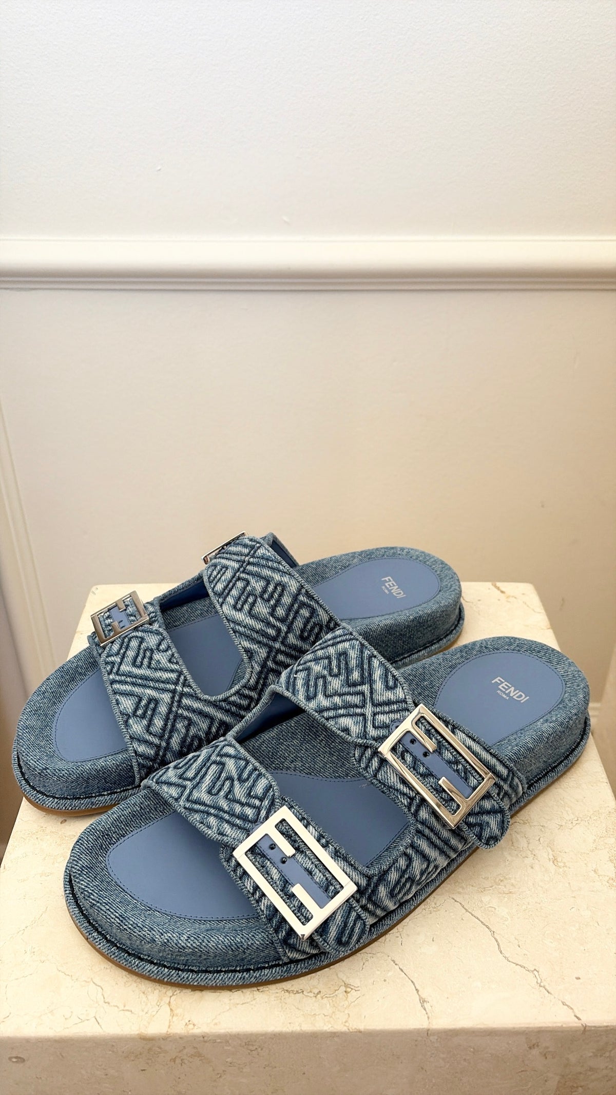 Fendi Feel Sandalo Denim FF Sandals Blue And Navy, 41