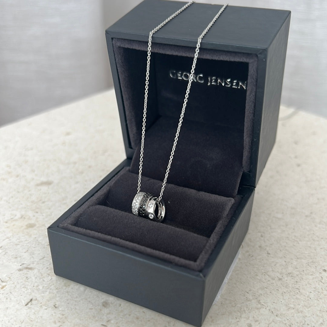 Diamond Circle Pendant Necklace