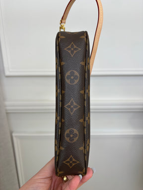Louis Vuitton Monogram Pochette