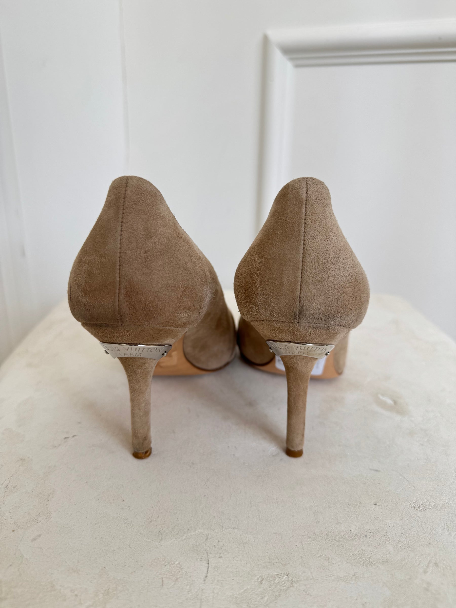 Louis Vuitton Beige Suede Pumps, 37.5