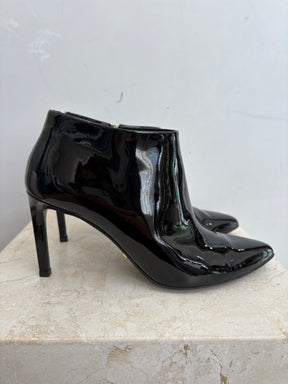 Gucci Black Patent Leather Pointed Ankle Boots, 37