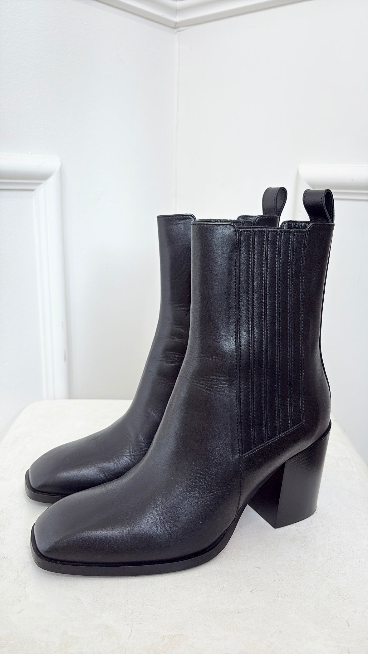 Aeyde Black Leather Pointed Heeled Ankle Boots, 38