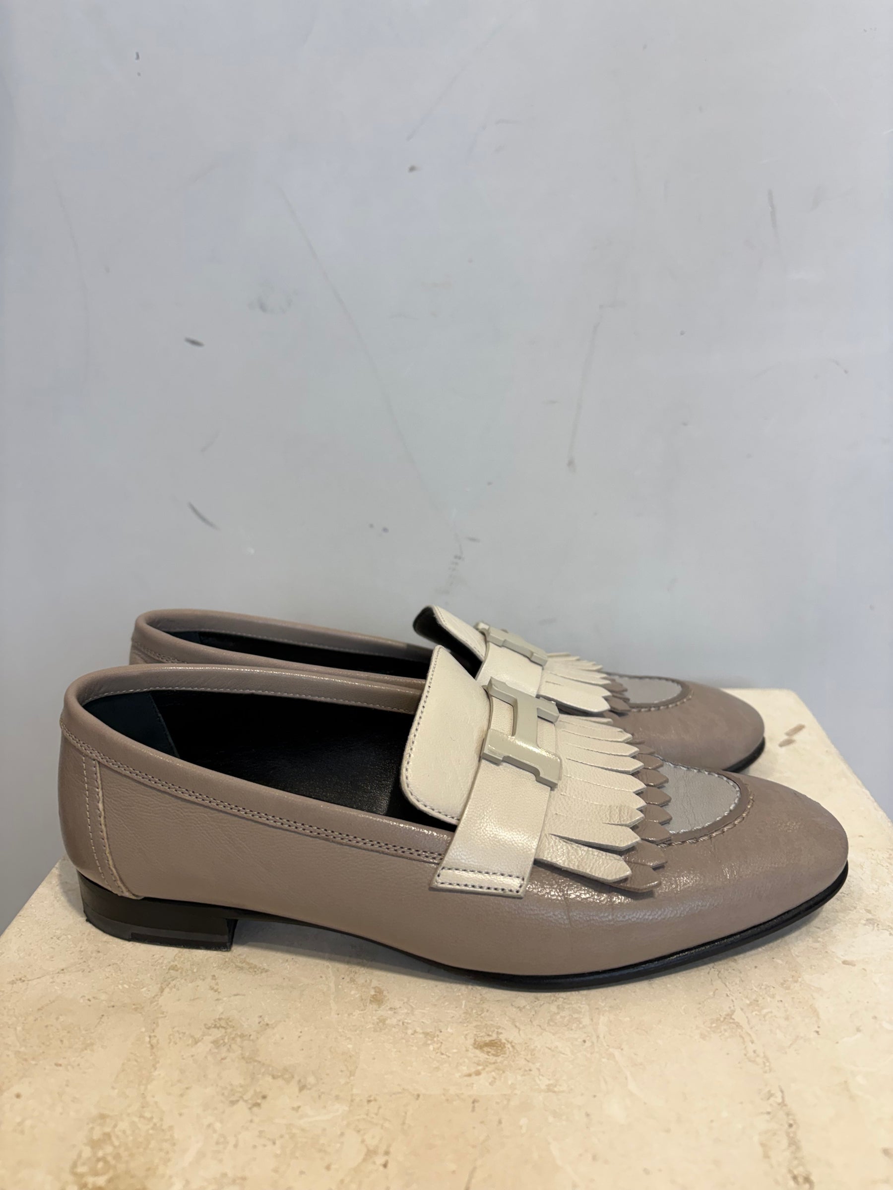 Hermès Beige Royal Loafers With Fringe Detail, 36