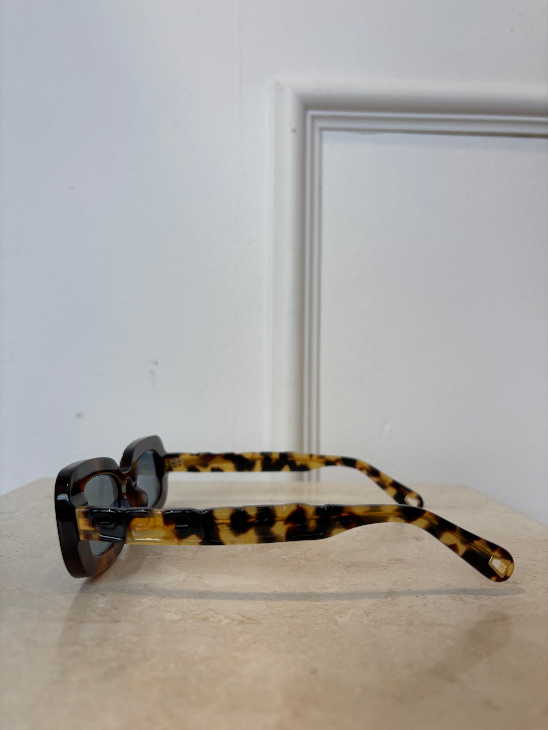 Lucy Folk Draa Embossed Rectangular Sunglasses Brown