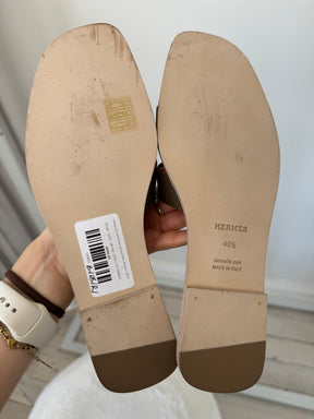Hermès Etoupe Epsom Leather Oran Sandals, 40.5