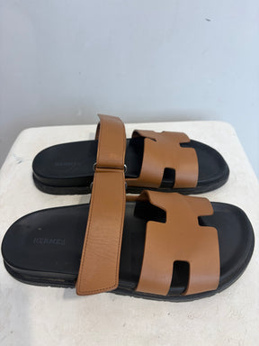 Hermès Chypre Sandals Tan, 40.5