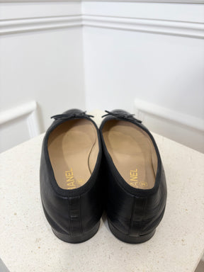 Chanel Black Leather Patent Cap Ballet Flat, 39 C