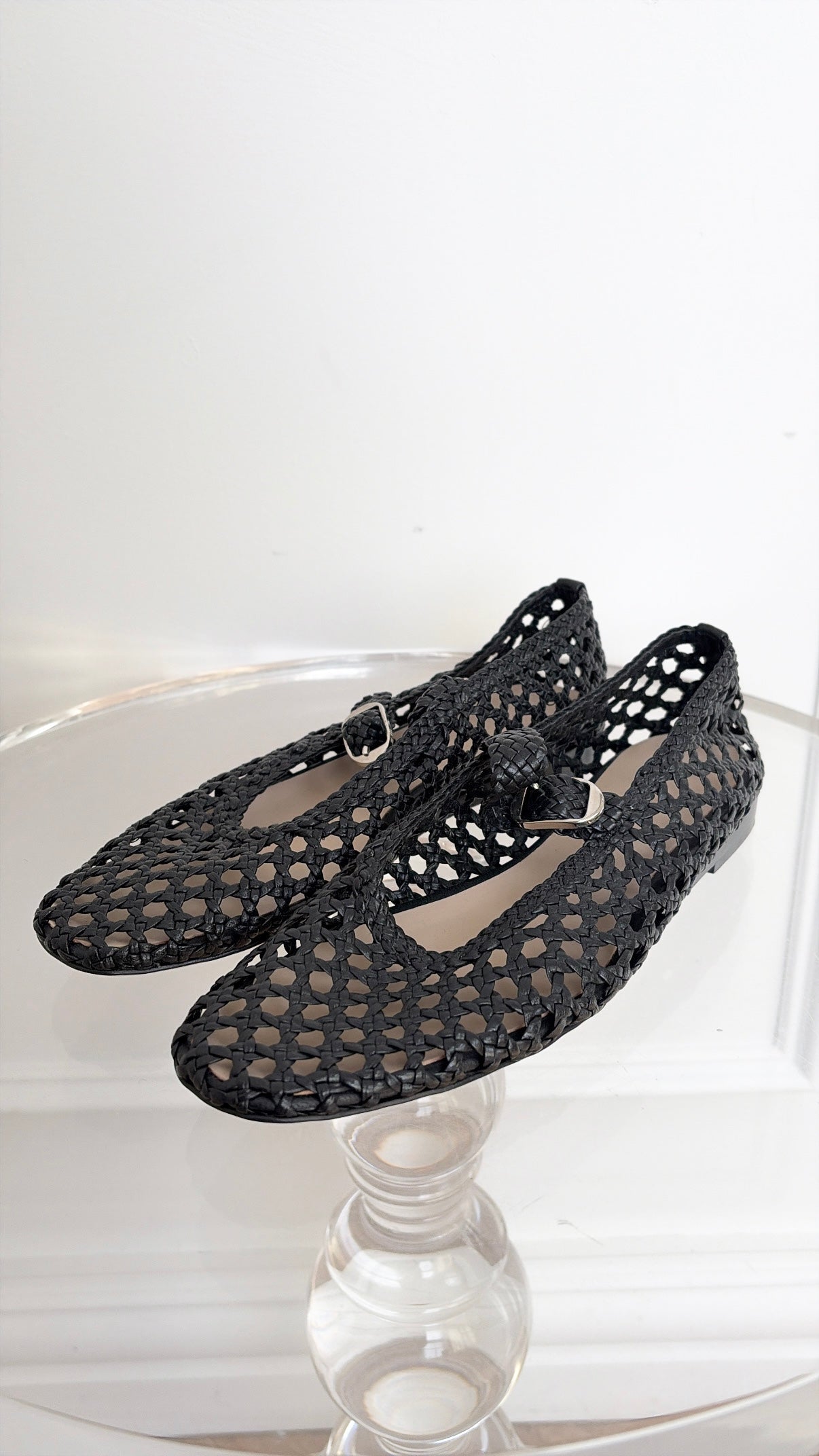 Le Monde Beryl Black Crochet Mary Jane Flats, 38