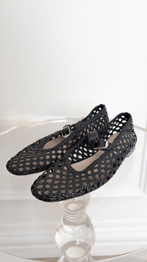 Le Monde Beryl Black Crochet Mary Jane Flats, 38