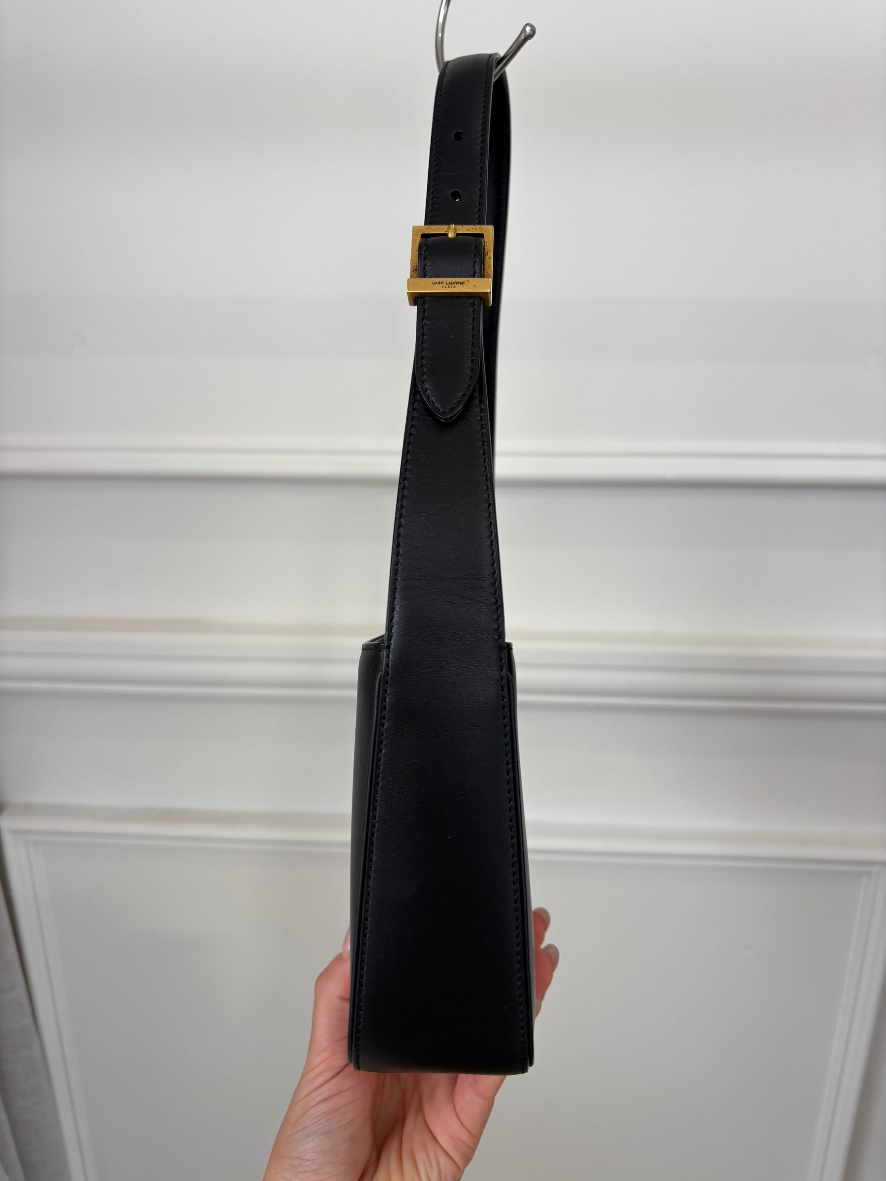 Saint Laurent Black Leather Lé 5 á 7 Shoulder Bag