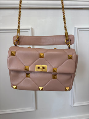 Valentino Garavani Roman Stud Leather Handbag With Shoulder Chain Blush