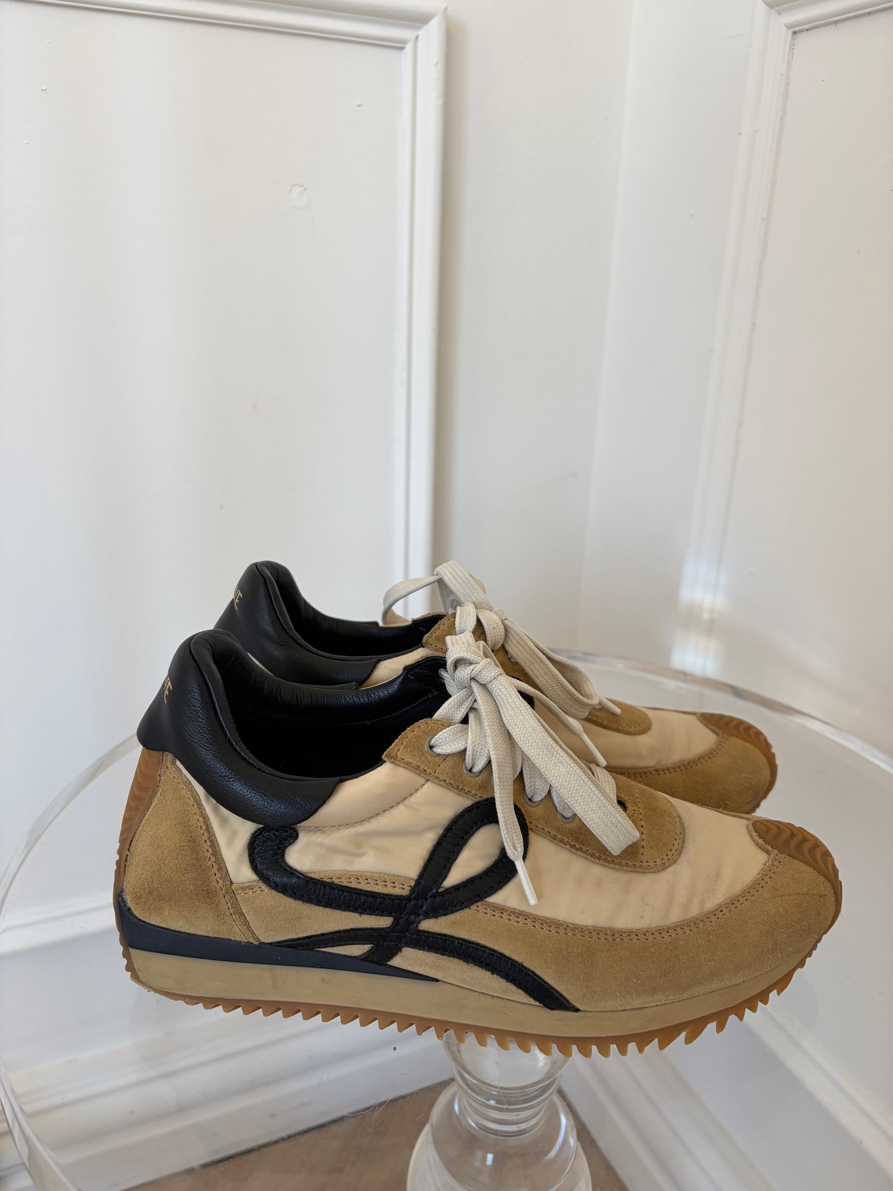 Loewe Beige Suede and black Leather Flow Runner, 38