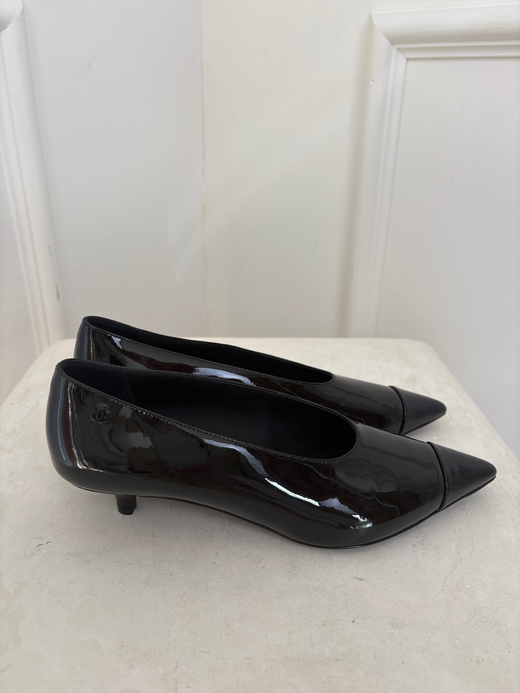 Chanel Black Patent Pointed Pumps, 37 C