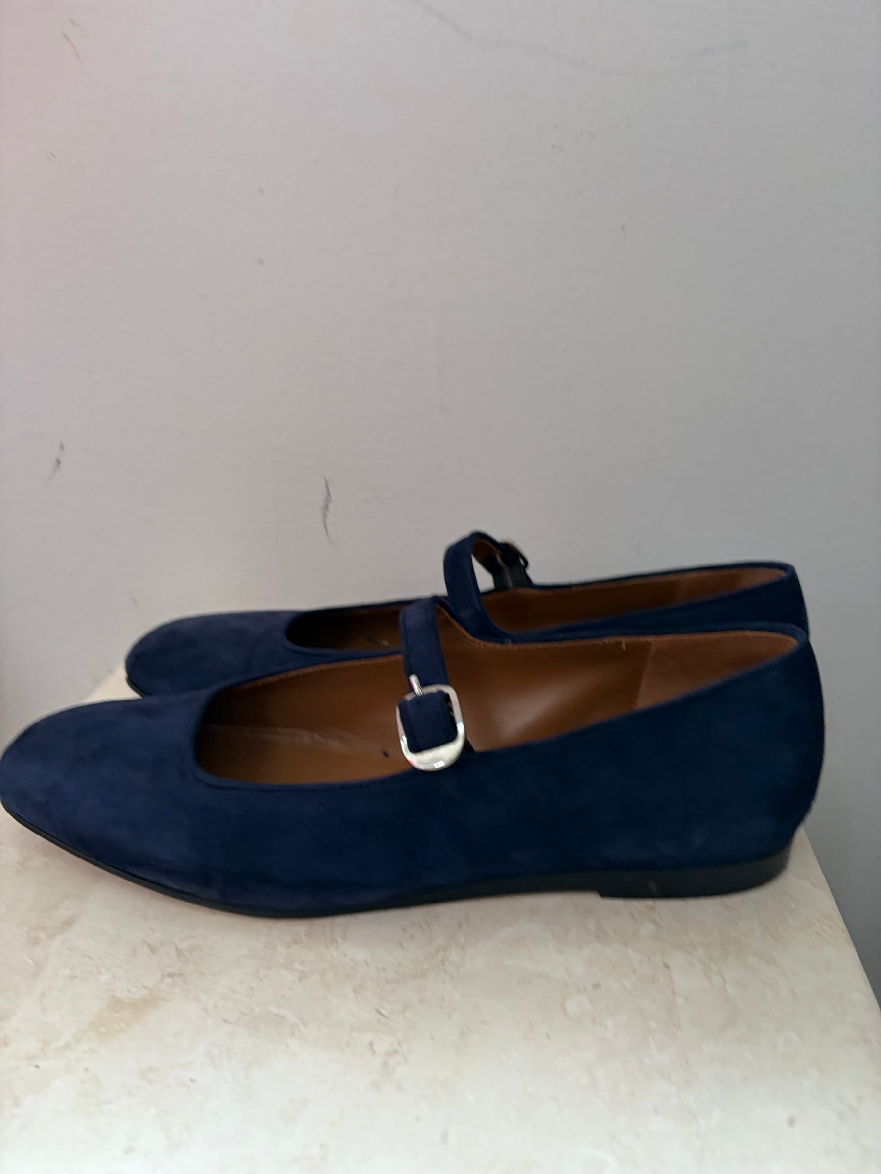 Le Monde Beryl Blue Suede Mary Janes, 41