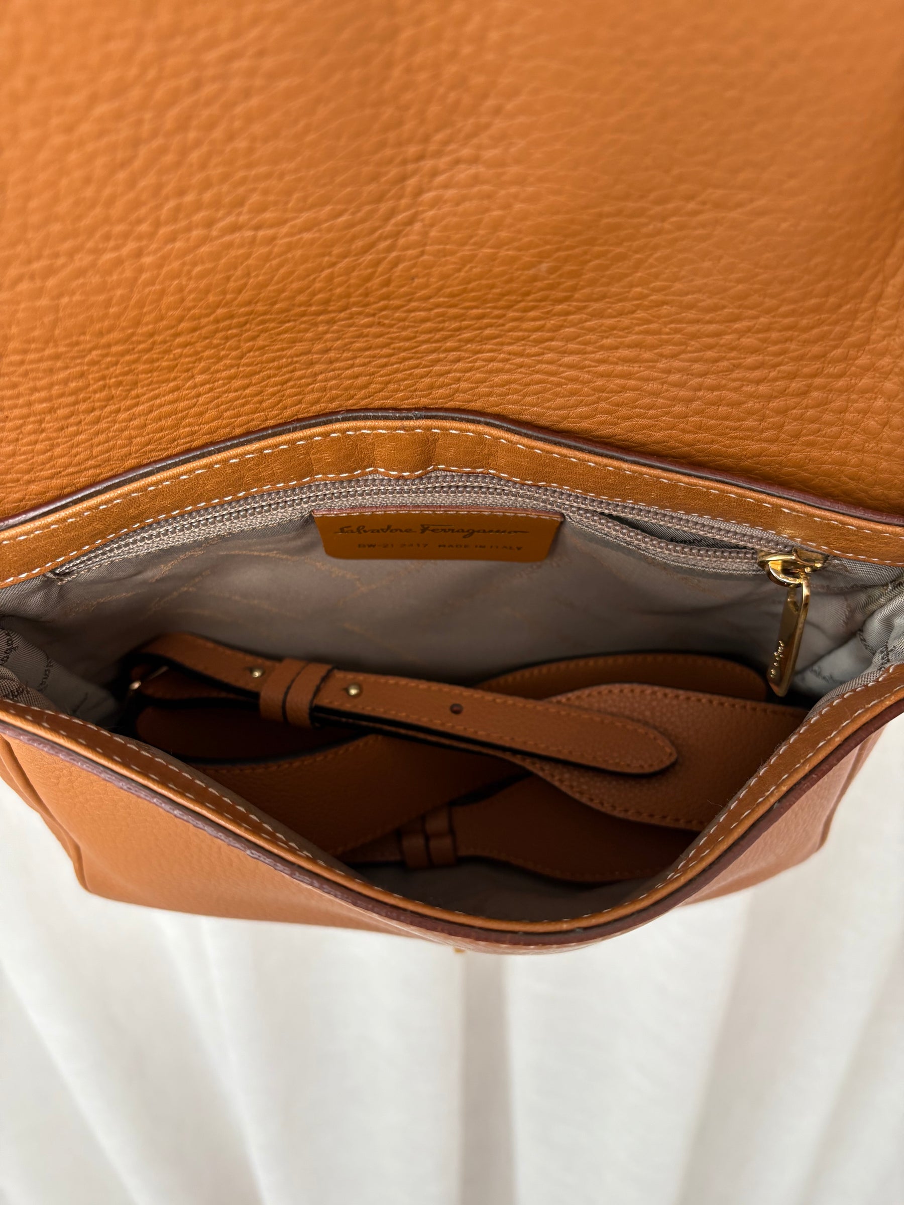 Salvatore Ferragamo Brown leather Shoulder Logo Buckle Bag