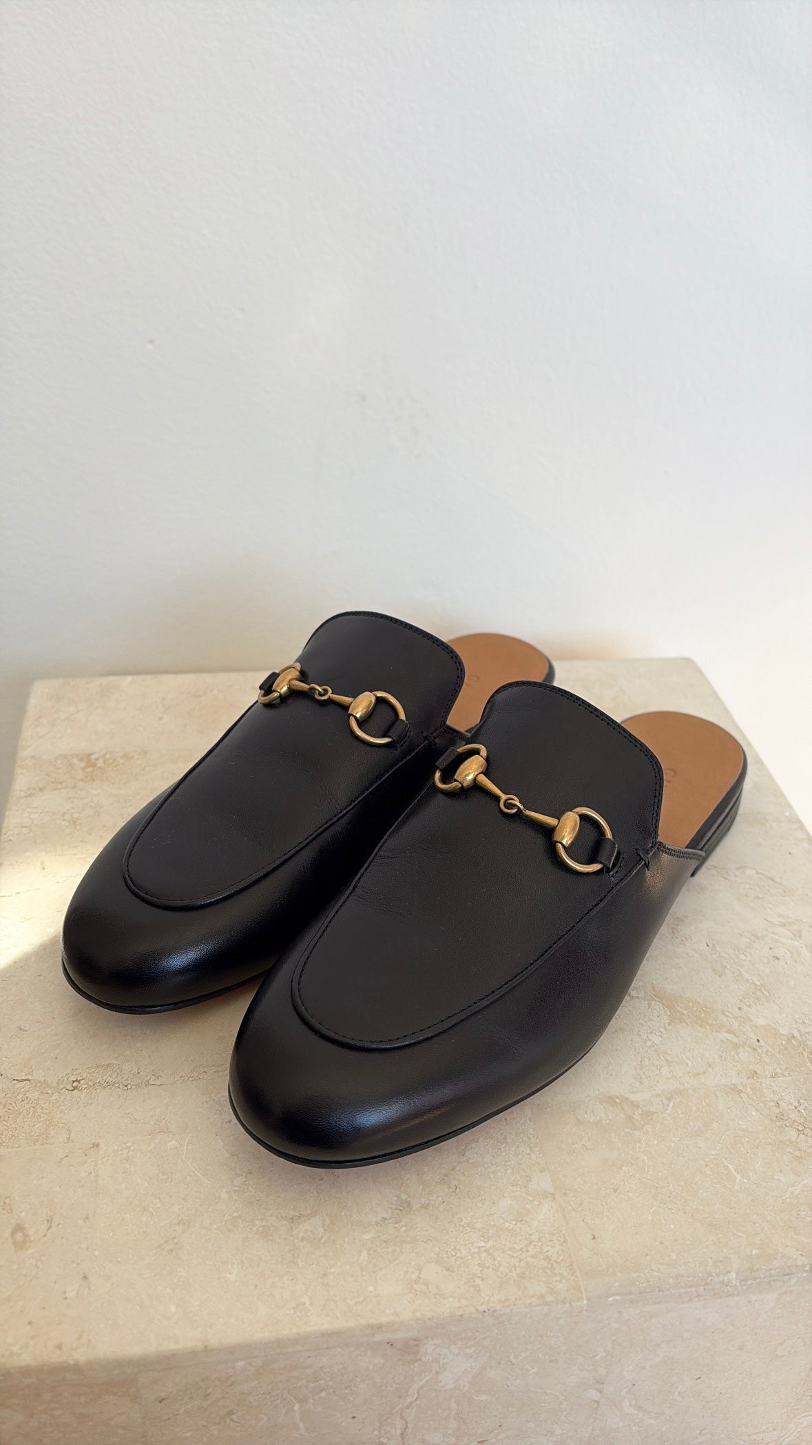 Gucci Black Leather Princeton Mules, 37
