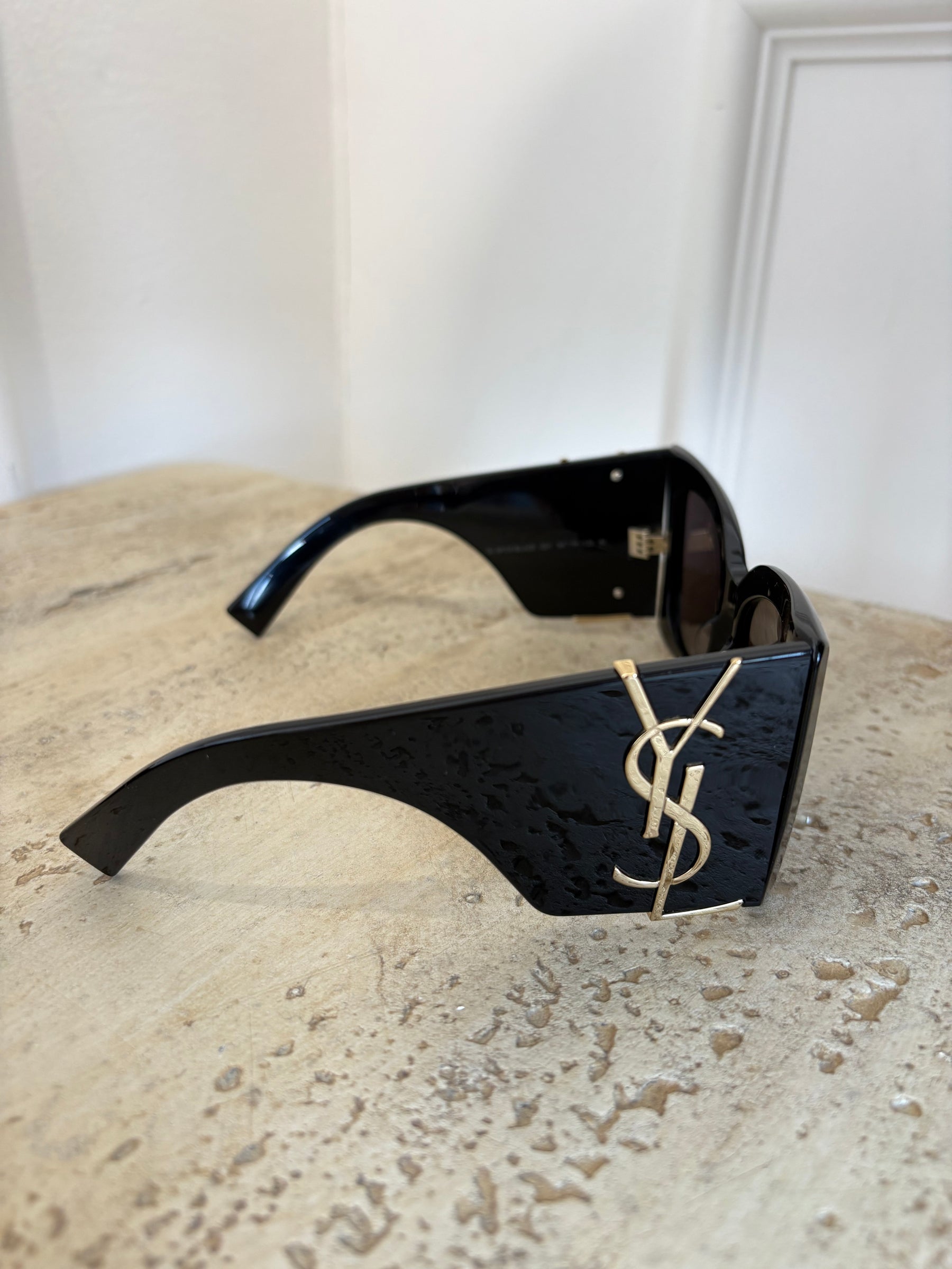 Saint Laurent Butterfly Logo Sunglasses Black