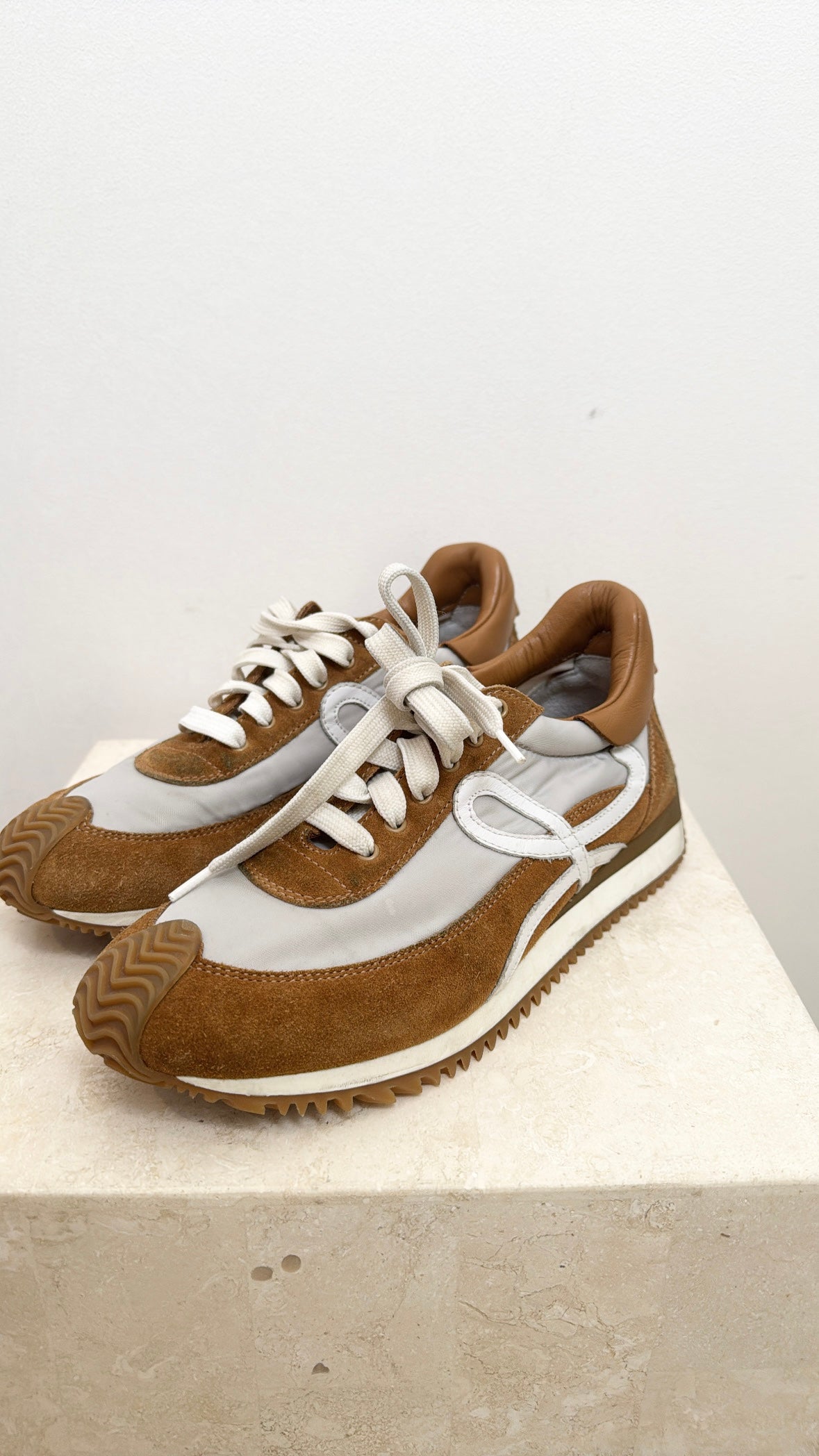 Loewe Tan Suede and Grey Nylon Flow Runner, 38