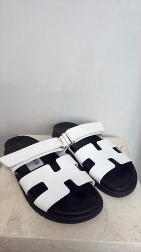 Hermès Chypre Slides White, 41