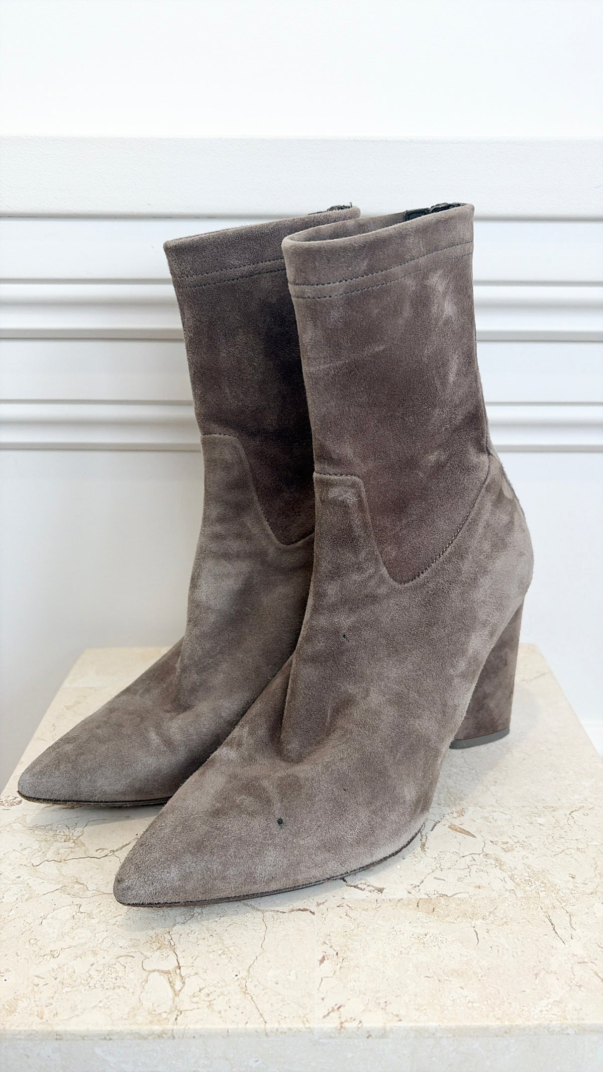 Scanlan Theodore Taupe Suede Pointed Boots, 39