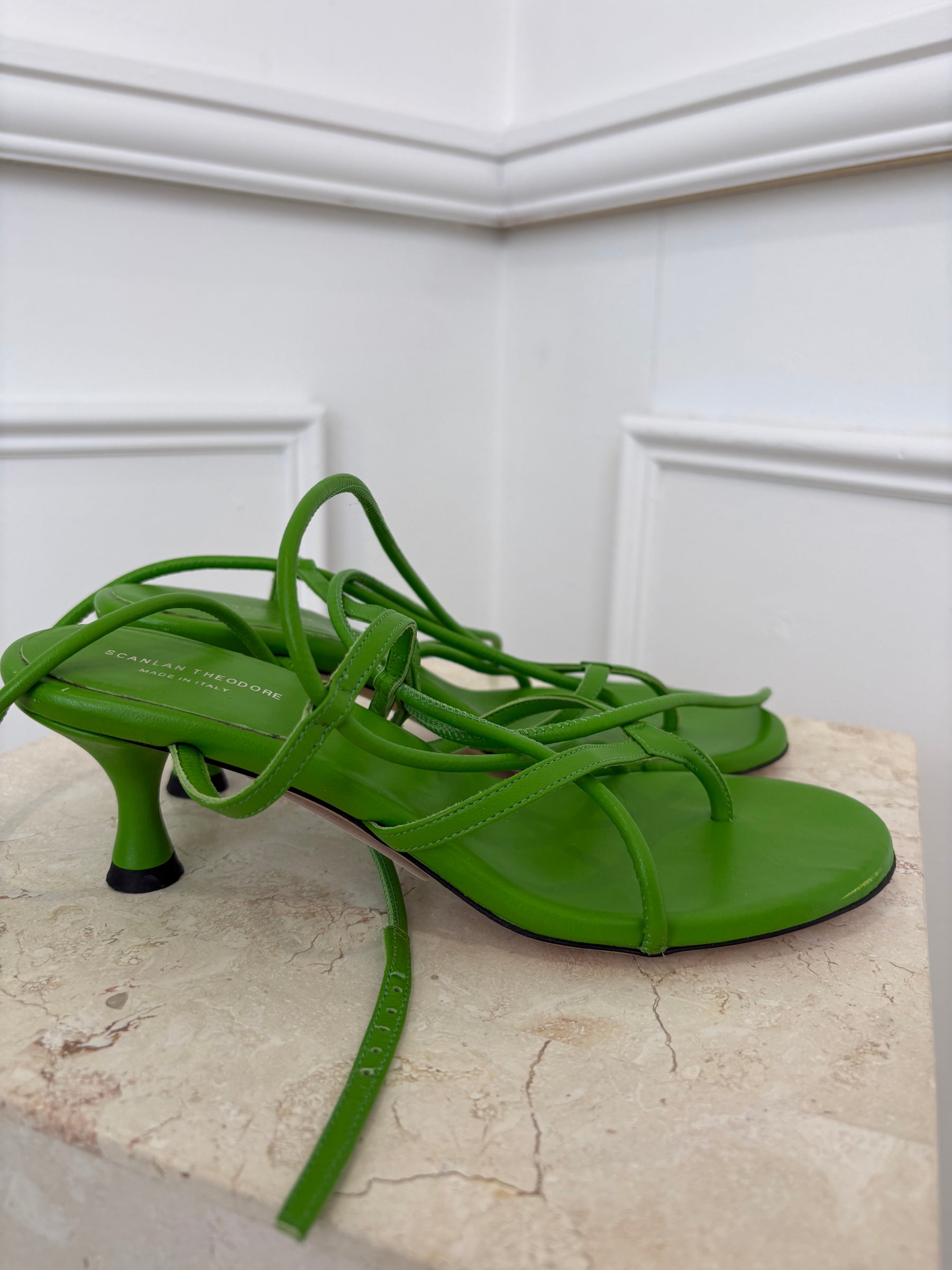 Scanlan Theodore Green Leather Strappy Lace Up Heels, 37