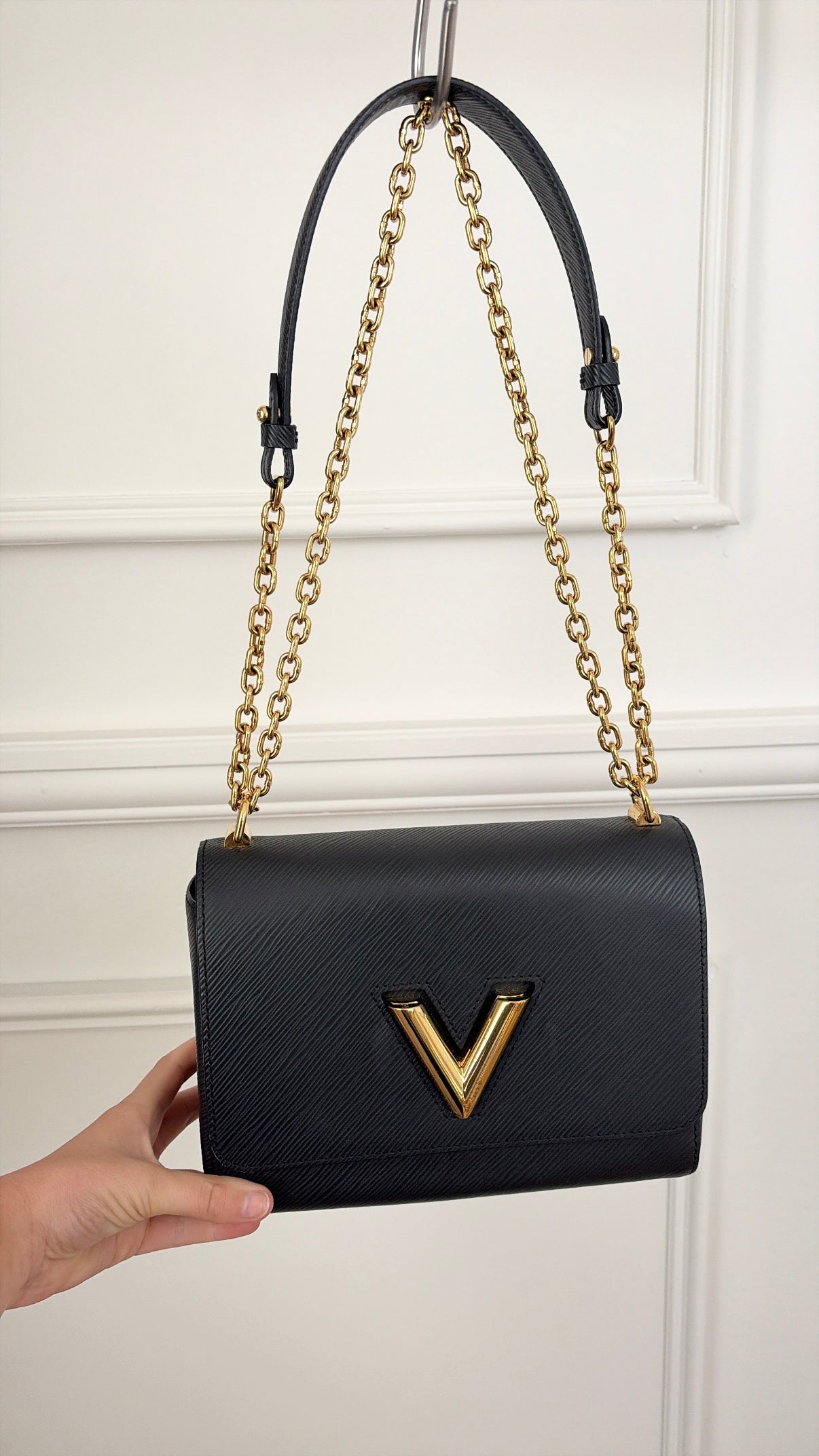 Louis Vuitton Black Epi Leather Twist Shoulder Bag