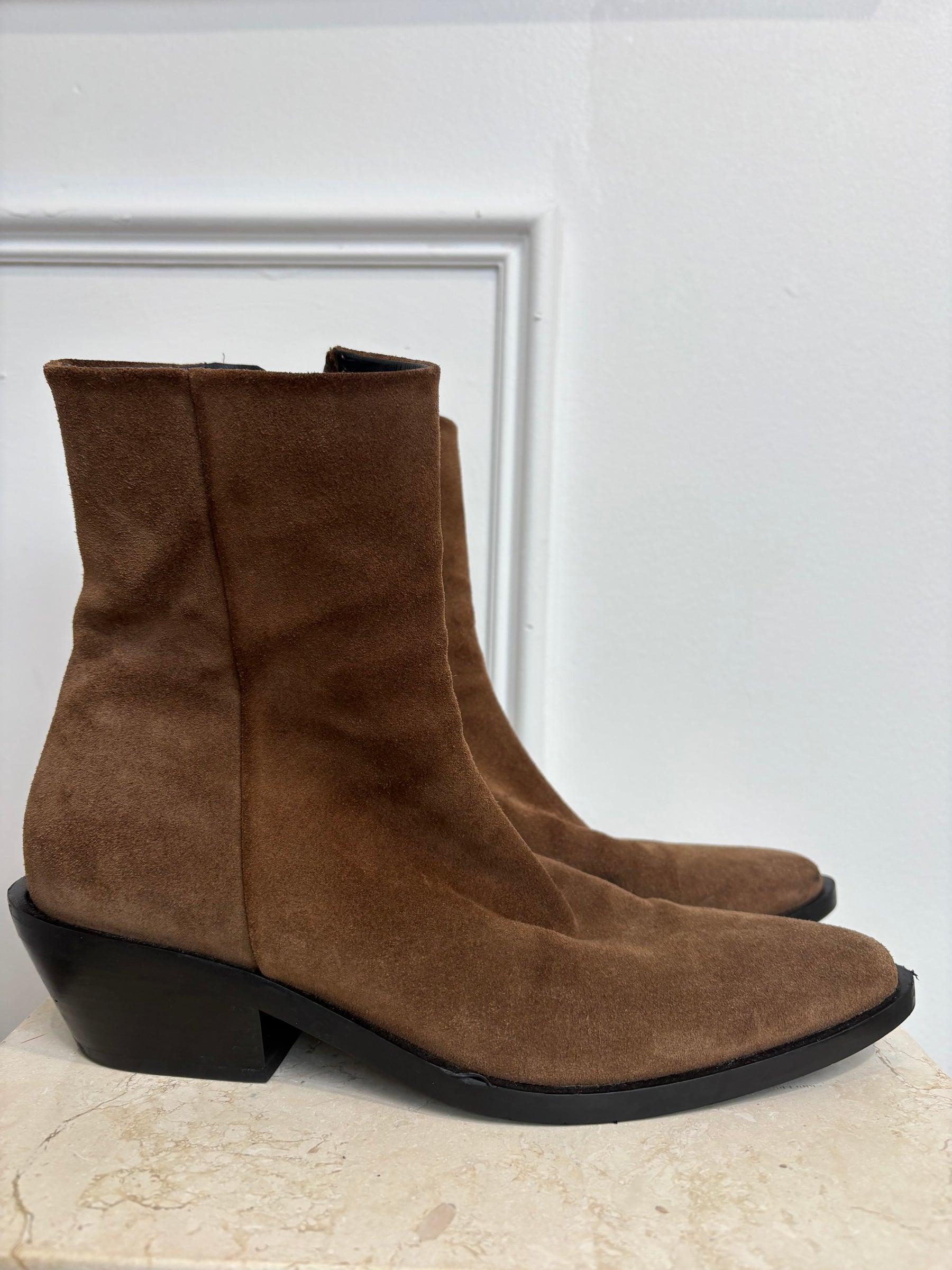 A Emery Hudson Brown Suede Ankle Boots, 39