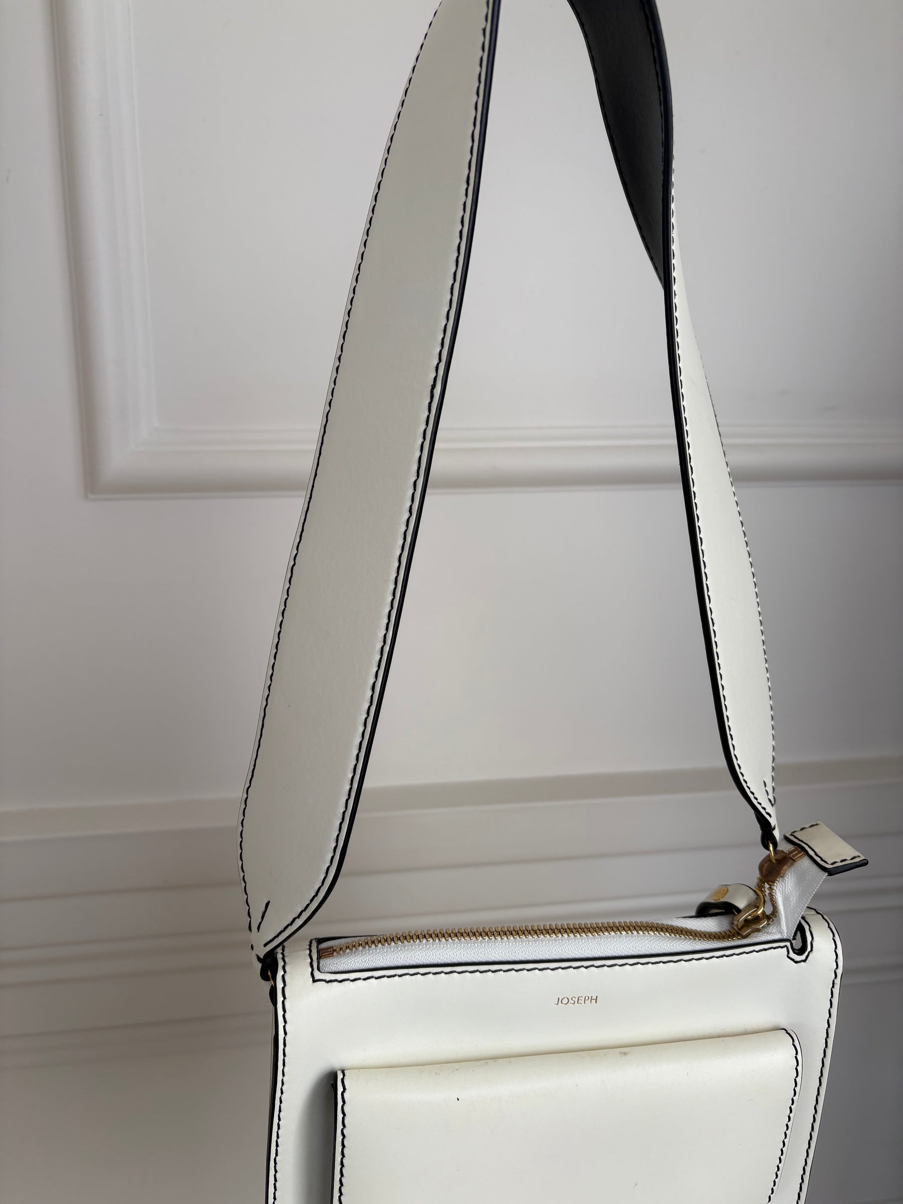 Joseph White Leather Flat Shoulder Bag