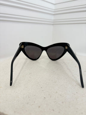 Gucci Cat Eye sunglasses Black