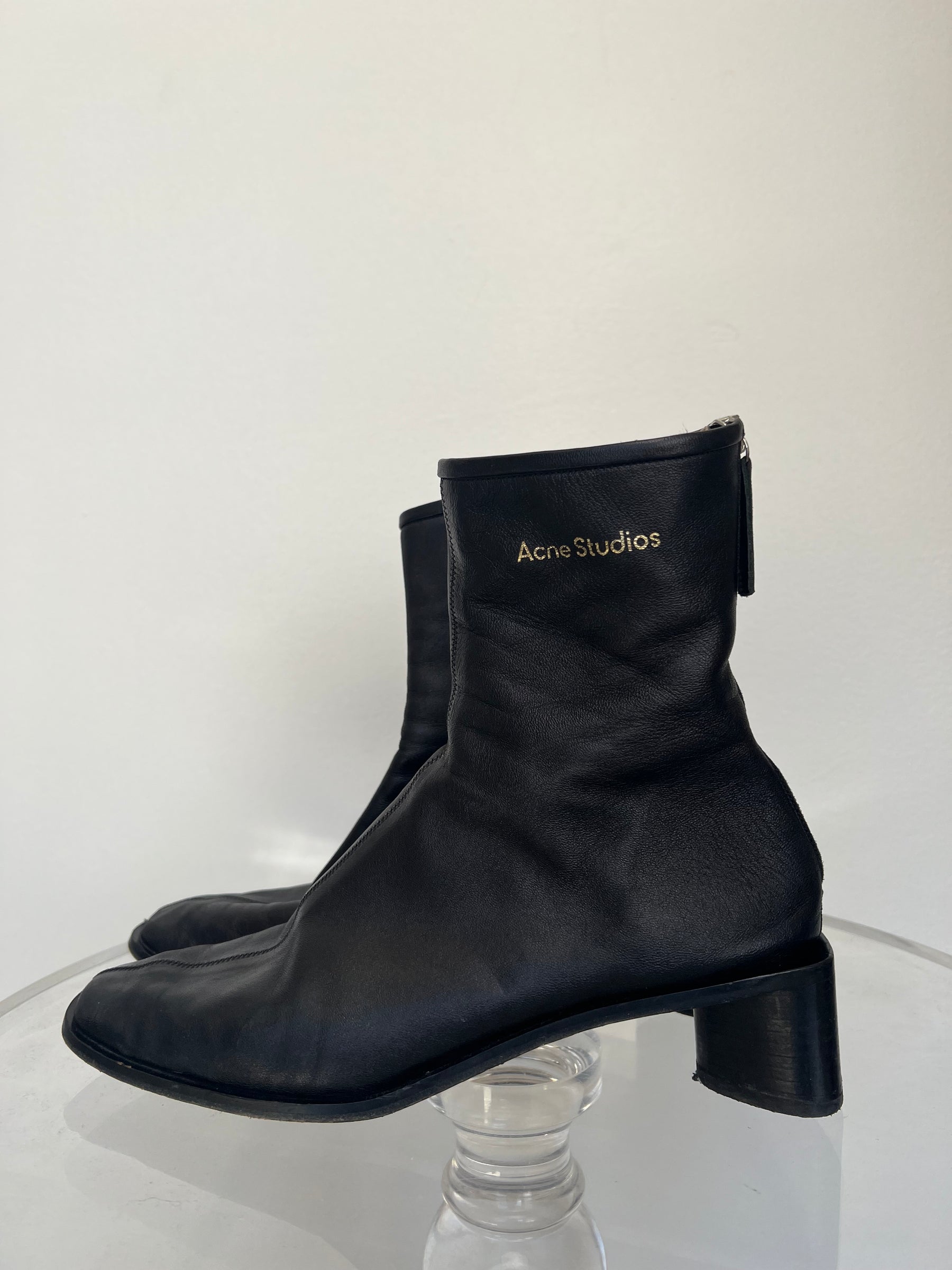 Acne Studios Black Leather Ankle Boots, 40