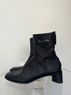 Acne Studios Black Leather Ankle Boots, 40